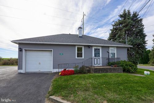 68 Horseshoe Rd, LEOLA, PA, 17540-1811 | Card Image