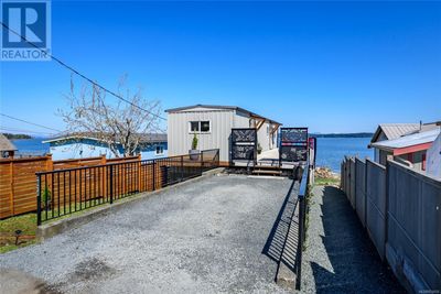 5624 Island Highway, House other with 2 bedrooms, 1 bathrooms and 2 parking in Union Bay BC | Image 3