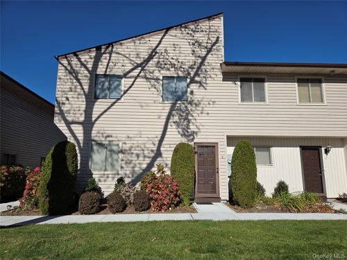 apt-9-650 Newbridge Rd, East Meadow, NY, 11554-5235 | Card Image