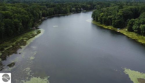 8653 Lakeside Trl, Harrison, MI, 48625 | Card Image