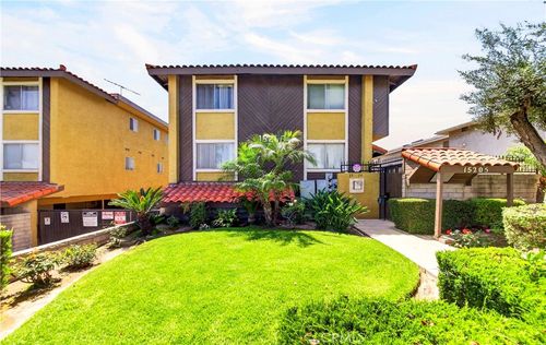 19-15205 S Budlong Ave, Gardena, CA, 90247 | Card Image