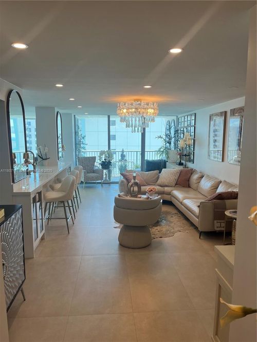 apt-1709-2655 Collins Ave, Miami Beach, FL, 33140-4718 | Card Image