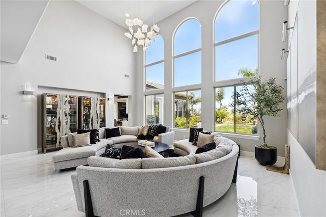 36472 County Line Rd, House other with 4 bedrooms, 6 bathrooms and 4 parking in Yucaipa CA | Image 7