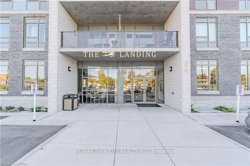 404-34 Norman St, Brantford, ON, N3R2Y1 | Card Image