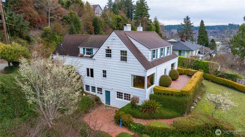 610 Hyde Park Dr, Hoquiam, WA, 98550-1439 | Card Image