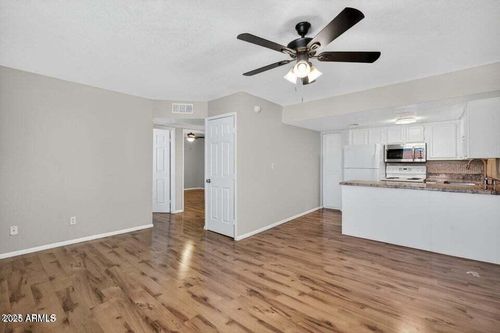 b-304-21622 N 23rd Ave, Phoenix, AZ, 85027-2563 | Card Image