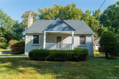 35 Rapalje Rd, Fishkill, NY, 12524-1310 | Card Image