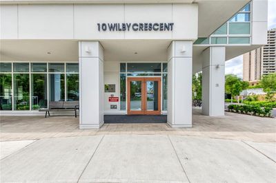 309 - 10 Wilby Cres, Condo with 1 bedrooms, 1 bathrooms and 1 parking in York ON | Image 2