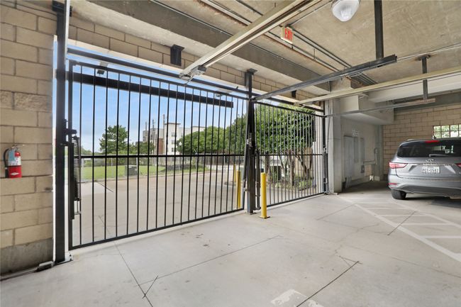 UNIT-301 - 800 E 15 Th St, Condo with 2 bedrooms, 2 bathrooms and null parking in Plano TX | Image 10