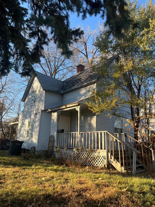 2515 Girard Ave N, Minneapolis, MN, 55411-2058 | Card Image