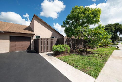2815 Sw 2nd St, Delray Beach, FL, 33445-4469 | Card Image