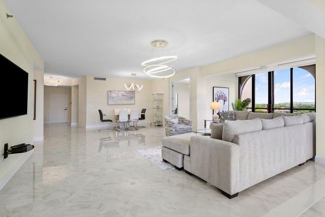 APT-802 - 7578 Regency Lake Dr, Condo with 3 bedrooms, 3 bathrooms and null parking in Boca Raton FL | Image 4