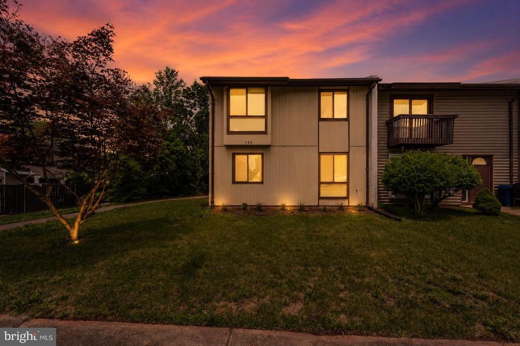 Residential in STERLING 2