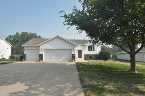 1002 W 2nd St, Zumbrota, MN, 55992-1095 | Card Image