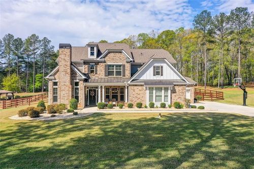 49 Hodges St, Newnan, GA, 30263-6444 | Card Image