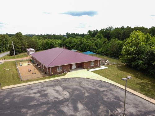 200 Bulldog Blvd, CENTERVILLE, TN, 37033-1010 | Card Image