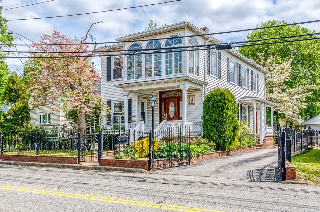 Old Colony Ave, East Taunton, MA 02718