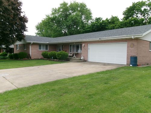 407 Pine St, Chatsworth, IL, 60921-9200 | Card Image