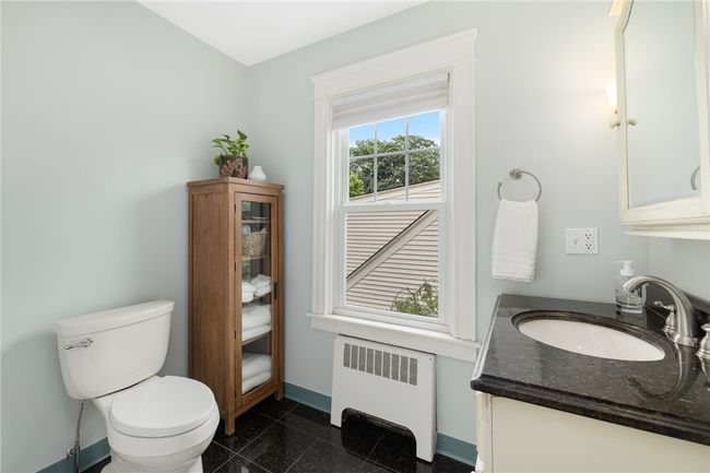 204 8 Th St, House other with 3 bedrooms, 2 bathrooms and 3 parking in Providence RI | Image 32