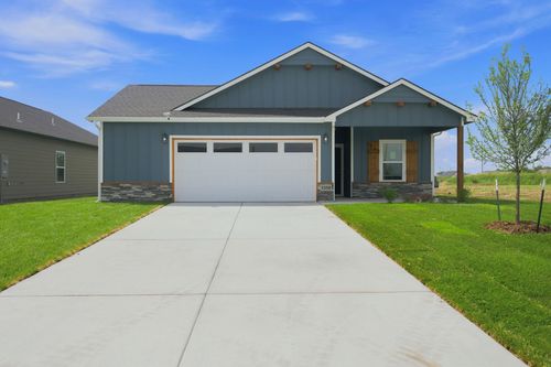 1558 N Emerald Valley Dr, Mulvane, KS, 67110-8625 | Card Image