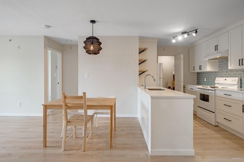 409-33960 Old Yale Rd, Abbotsford, BC, V2S2J9 | Card Image