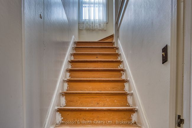 11 Churchill Dr, House other with 2 bedrooms, 1 bathrooms and 6 parking in Listowel ON | Image 25