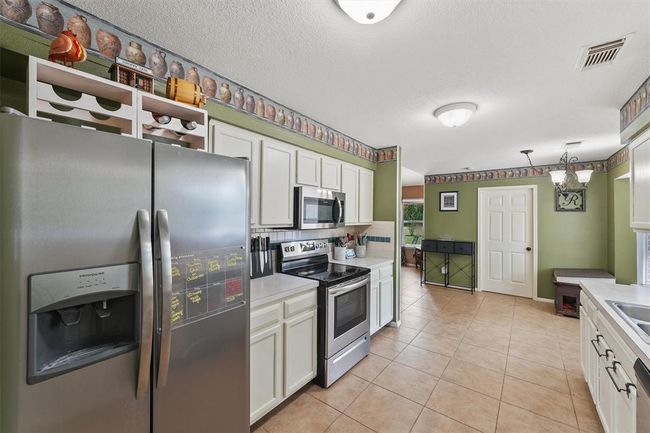 17010 Cypress Knee Dr, House other with 3 bedrooms, 2 bathrooms and 2 parking in Cypress TX | Image 10