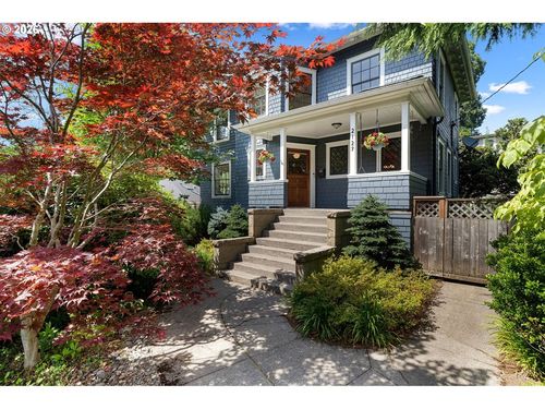 2127 Sw Elm St, Portland, OR, 97201-2389 | Card Image