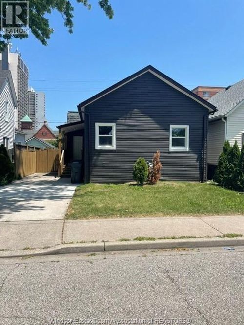 442 Church St, Windsor, ON, N9A4S9 | Card Image