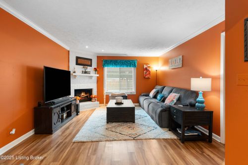 252 Moser Rd, Louisville, KY, 40223-3163 | Card Image