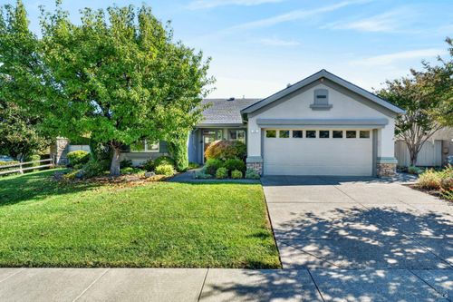 101 Clover Springs Dr, Cloverdale, CA, 95425-5416 | Card Image