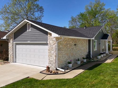 4121 Shields Dr, Columbus, IN, 47201-8267 | Card Image