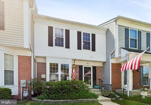 211 Gray Fox Ct, EDGEWATER, MD, 21037-2734 | Card Image