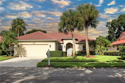 2245 46th Ave, Vero Beach, FL, 32966-2107 | Card Image