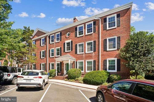 b1-4815 31st St S, ARLINGTON, VA, 22206-1639 | Card Image