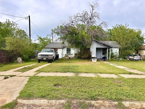 1101 Privado Street, Graham, TX, 76450 | Card Image