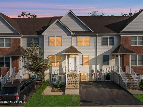 64 Sanz Town Rd, Lakewood, NJ, 08701-3170 | Card Image