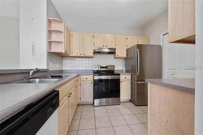 APT-206 - 8910 Legacy Ct, Condo with 3 bedrooms, 2 bathrooms and null parking in KISSIMMEE FL | Image 11
