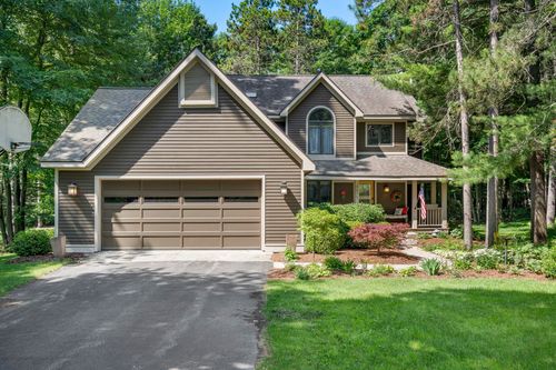 3675 Village Circle Dr, Traverse City, MI, 49686-6306 | Card Image