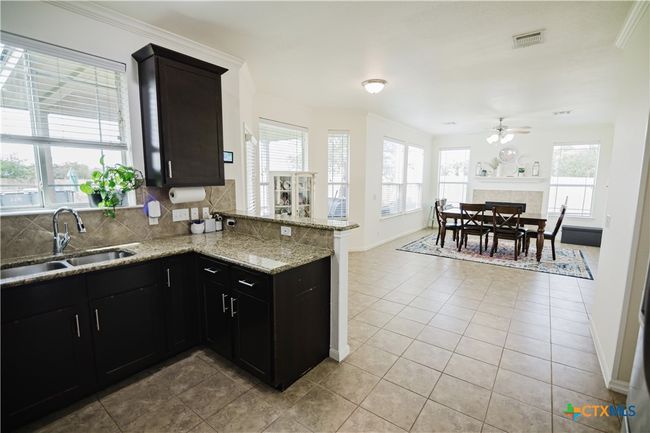 201 Boulder Ridge Dr, House other with 5 bedrooms, 3 bathrooms and null parking in Cuero TX | Image 10