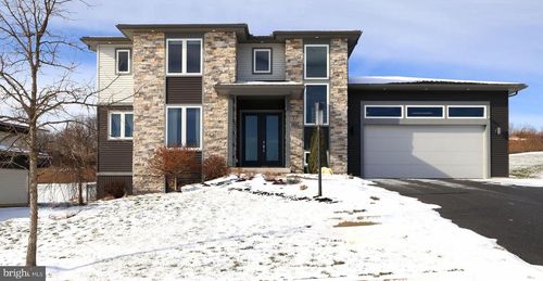 311 Derek Dr, BOALSBURG, PA, 16827-1161 | Card Image