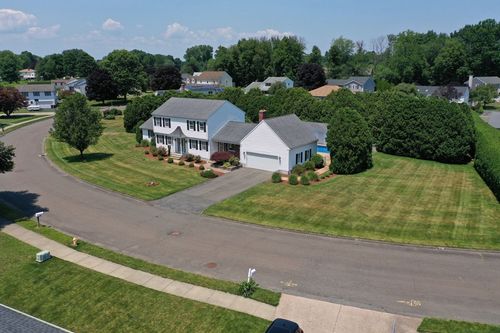 35 Jennie Cir, Agawam, MA, 01001-2737 | Card Image