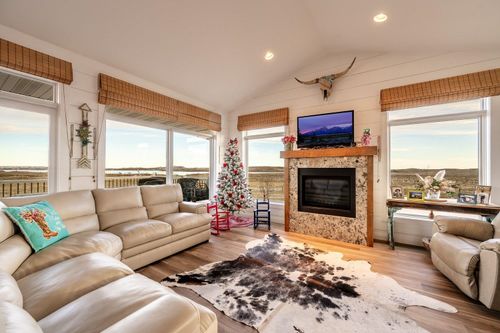 105 Lake Desmet Rd, Buffalo, WY, 82834-9506 | Card Image