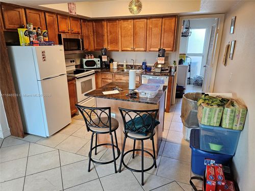 517-517 Sw 1st Ct, Boynton Beach, FL, 33435-4804 | Card Image