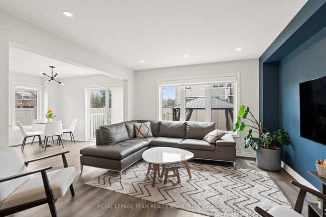 875 Stallion Cres, House other with 5 bedrooms, 4 bathrooms and 2 parking in Stittsville ON | Image 11