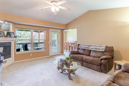 203-1137 Curzon Ct, Howell, MI, 48843-4189 | Card Image