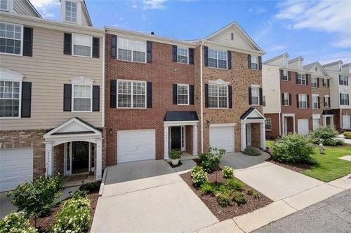 3542 Chattahoochee Summit Ln Se, Atlanta, GA, 30339-3290 | Card Image