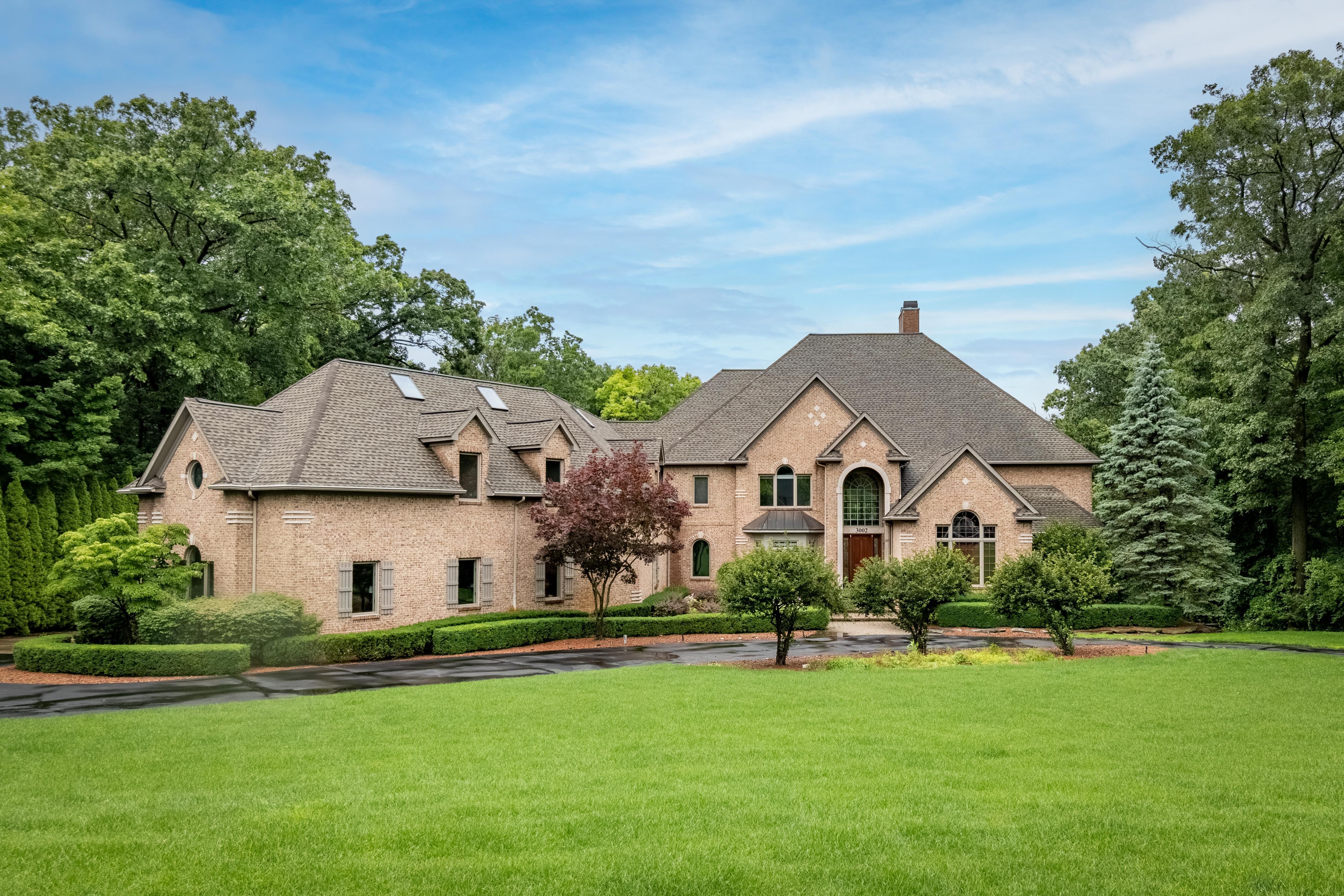 Tall Timbers Dr, Milford, MI 48380