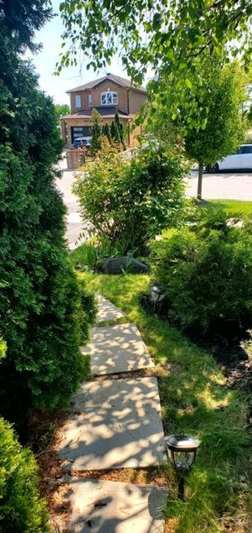 7153 Tabbyman Walk, Mississauga, ON, L5W1H4 | Card Image