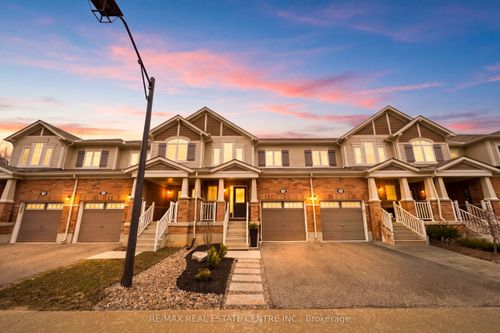 31-230 Avonsyde Blvd, Waterdown, ON, L8B1T9 | Card Image